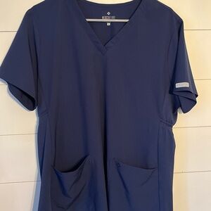 Medcouture women’s maternity scrub top